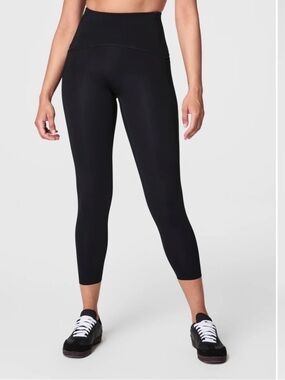 SPANX Black High-Waist Capri Leggings